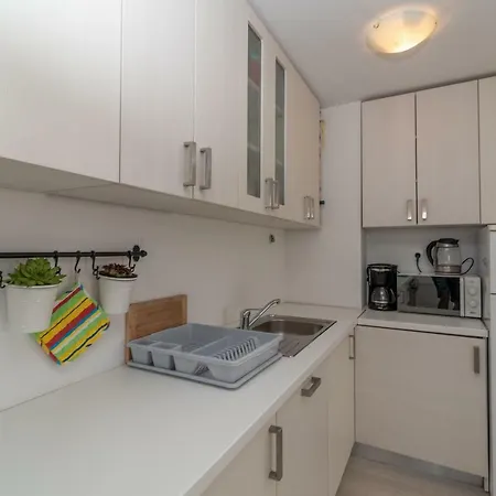 شقة Seaview Penthouse تروغير