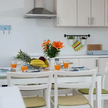 شقة Seaview Penthouse تروغير