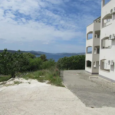 Seaview Penthouse تروغير